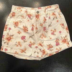 American Eagle floral print denim shorts, size 00